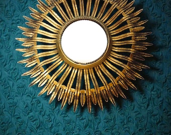 Vintage-Spiegel mit Sonnenmotiv aus goldfarbenem Metall, 1950er Jahre, Mid-Century-Stil