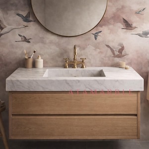 Conjunto de tocador con lavabo de mármol veteado claro, mueble de baño de roble a medida, acabado semipulido. imagen 1