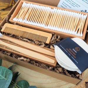 Zero Waste Starter Box: Bamboo Toothbrush, Cotton Pads & Comb bild 3