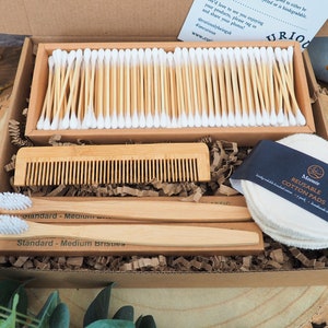 Zero Waste Starter Box: Bamboo Toothbrush, Cotton Pads & Comb bild 2