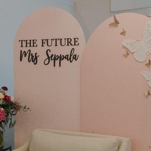 Letrero de fondo personalizado, letrero de nombre para la primera fiesta de cumpleaños, corte de madera, letreros de patio de cumpleaños, letrero de fondo de boda, palabras personalizadas