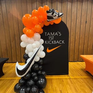 Letrero de fondo personalizado, letrero con nombre para la primera fiesta de cumpleaños, recorte de madera, letreros de cumpleaños para el jardín, letrero de fondo de boda, palabras personalizadas