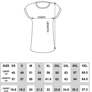 Peut inclure: Tableau des tailles pour un t-shirt &agrave; manches longues, des tailles XS &agrave; 5XL. Les mesures sont donn&eacute;es en pouces et en centim&egrave;tres pour la poitrine et la longueur.