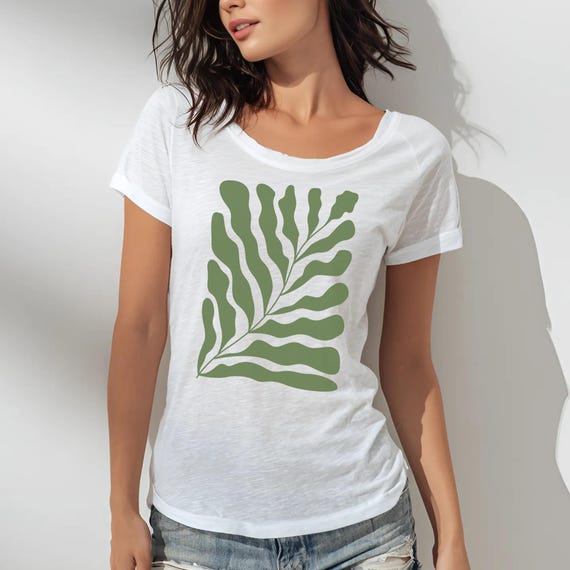 Women's Scoop Neck Botanical Boho T-shirt, Loose Fit Yoga Top