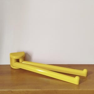 Vintage 80s Made in Italy METALPLASTICA yellow wall towel holder