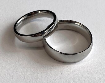 AmaranTeen High Polish 316L Stainless Steel Anniversary Wedding & Engagement Ring AmaranTeen High Polish 316L Stainless Steel Anniversary Wedding & Engagement Ring