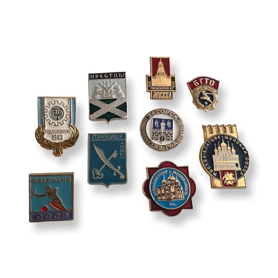 Brooch Lot Vintage Russian Travel Pins 9 Pieces |… - image 1