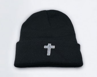 Vintage Brand New Y2K White & Black Jacquard Cross Pattern Beanie