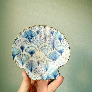 Decoupage Scallop Shell Jewelry Dish: Coastal Trinket Holder