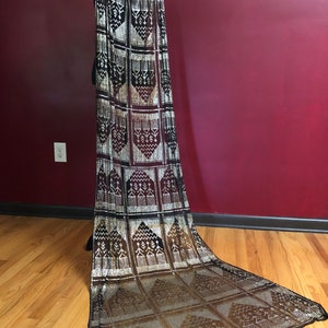 40 Wedding Vintage Assuit Piano Shawl 1930&#39;s SILVER Black  Museum Quality Collectors   HEAVY ASSUIT