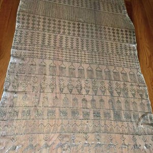 WIDE Amazing Journey&#39;s Vintage Egyptian Assuit Piano Shawl  White /Silver Wedding 1930 Egyptian revival  HEAVY