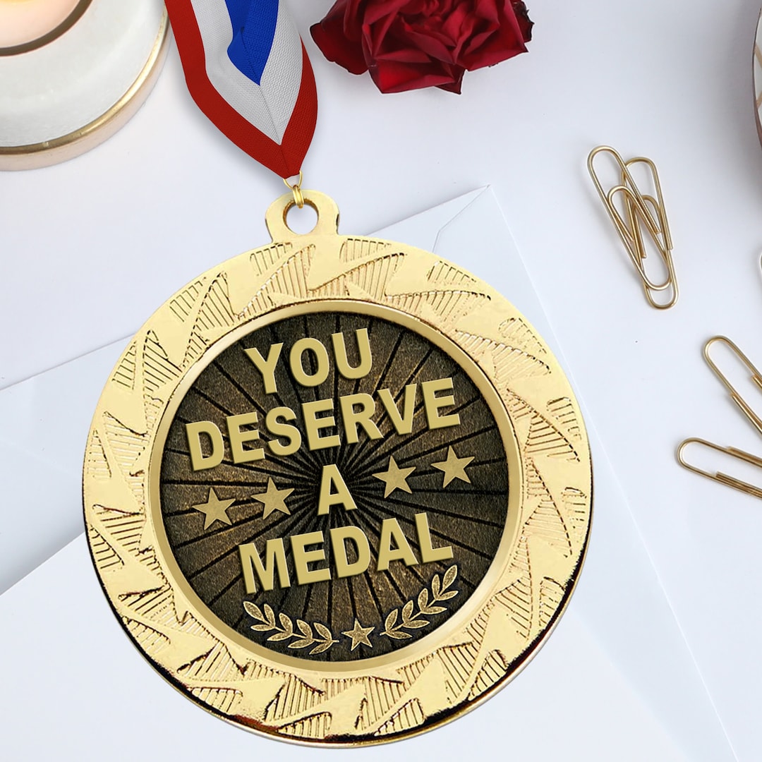 You Deserve A Médaille Récompense (G) 66mm Abril Or & Ruban Gravé Gratuit