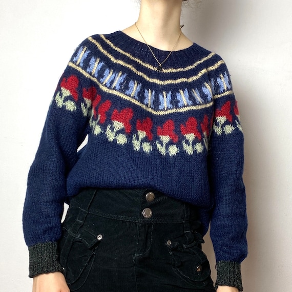 Vintage 80s 90s jumper in floral and butterfly pa… - image 3