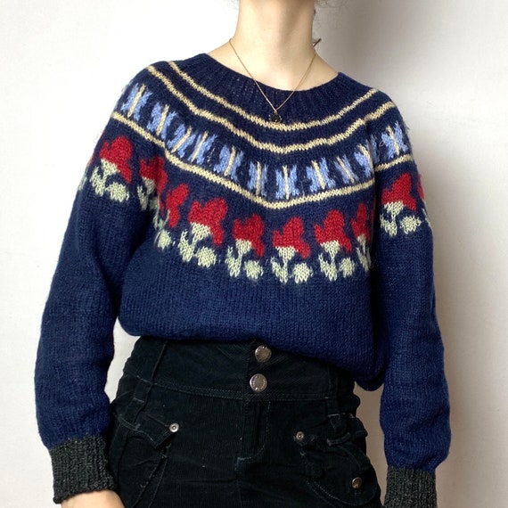 Vintage 80s 90s jumper in floral and butterfly pa… - image 2