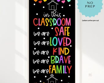 Decoración precortada para la puerta del aula / En esta aula estamos seguros, amados, amables, valientes, familia / Tablero de anuncios / Comunidad del aula / Listo para colgar