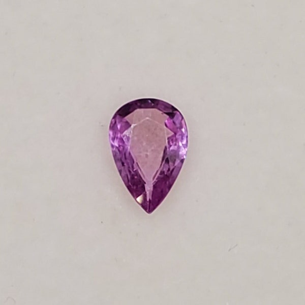 Hot pink sapphire for jewelry designing! 0.64 carets! 7.6X4.8mm