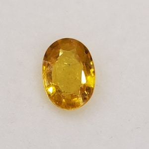Natural Yellow sapphire. Real sapphire for jewelry designing! 1.14 carets 7.2X5.2mm
