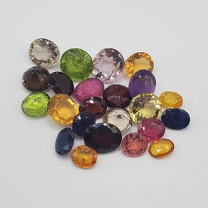 Mixed gemstone lot. Natural gemstones bulk. Mixed gemstones 50 caret lot!