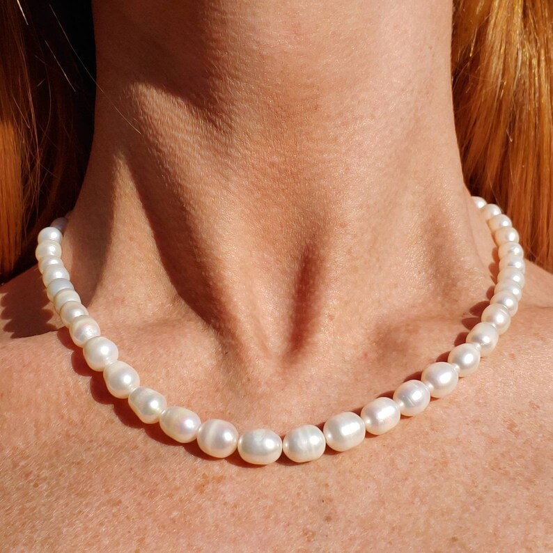 Large Pearl Necklace With Toggle Clasp. Cultured Pearls. Real Pearl
