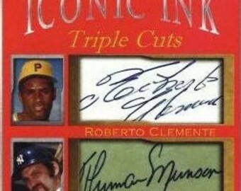 Lotto di 2 carte in edizione limitata Roberto Clemente Thurmon Munson Ernie Banks Iconic Ink Triple Cuts 1/1000 Mint Facsimile Autografi 1/1000