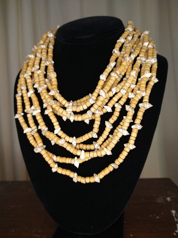 Gerda lynggaard monies shell necklace