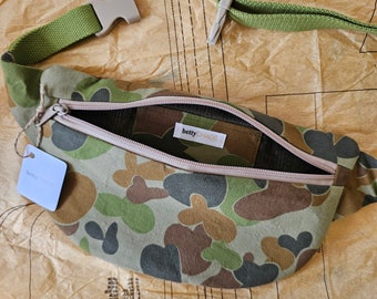 CAMOUFLAGE Bumbag