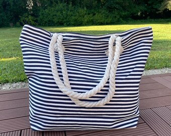 Large Beach Tote Bag: Zippered Top, Nautical Star Print