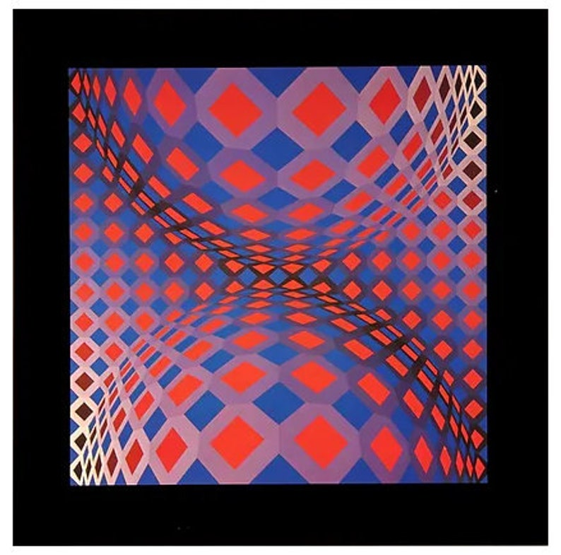 Puede incluir: Impresi&oacute;n de arte geom&eacute;trico abstracto con un patr&oacute;n repetitivo de cuadrados y rombos rojos, azules y negros. Los cuadrados y los rombos parecen estar superpuestos, creando una sensaci&oacute;n de profundidad y movimiento.