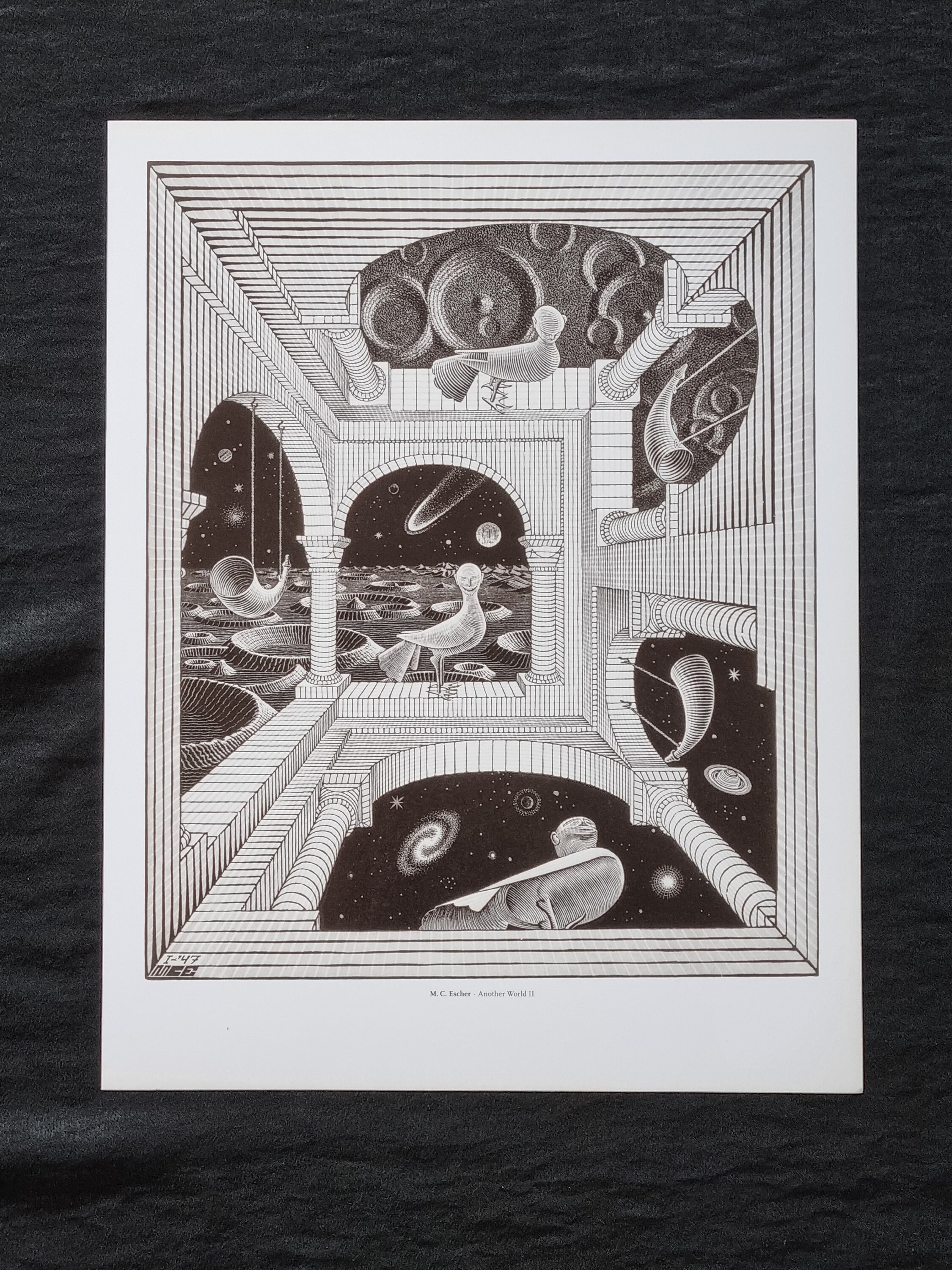 ヴィンテージ M.C. Escher ”もう一つの世界” 額入りポスター