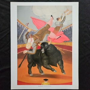 Fernando Botero „Der Tod von Luis Chaleta“. Copyright, Titel und Beschreibung des Kunstwerks auf der Rückseite, 36,5 x 28 cm. Wohndekor.