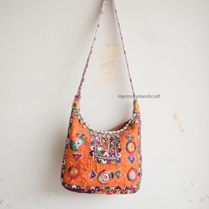 Handgemachte indische Vintage Banjara Tasche, Afghani Stickerei Tasche, Boho Tasche, Boho Schultertasche, indische Tasche, Münze Spiegelarbeit große Tasche