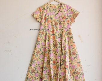 Vestido largo de algodón con estampado artesanal, estilo indio floral y escote en V.