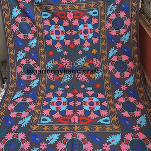 Suzani throw, Suzani bedspread, Suzani Table cover, Hand embroidery Suzani bed-cover, Suzani decor suzani quilt, Uzbek suzani embroidery rug