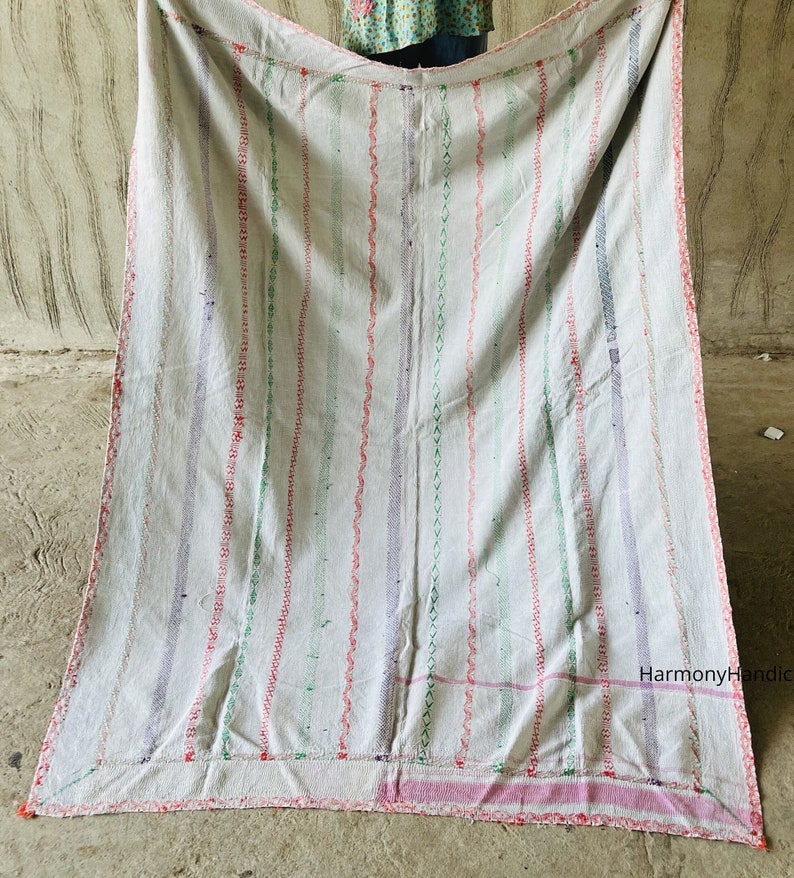 Nakshi kantha, Exclusive heavy kantha, Indian vintage kantha, white kantha quilt, Cotton kantha quilt, Nakshi throw, Recycled cotton blanket image 3