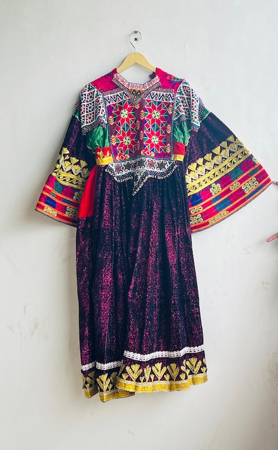 アフガニスタンのクチドレス、ヴィンテージの女性のアフガニスタン 