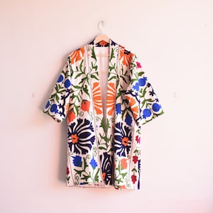 Indian handmade suzani embroidery jacket, Suzani Kimono Robe, Beach Short Kimono coat, Suzani Coat, Cotton quilted short jacket, Boho jacket