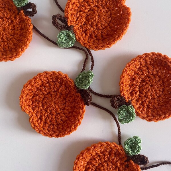 Handmade crochet pumpkin bunting | Halloween | Autumn | Garland | Decor | JlmCrochetCreations