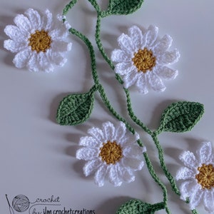 Handmade crochet daisy leaf bunting | Design 1 | Garland | Bunting | Decor | Floral | JlmCrochetCreations