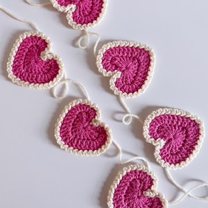 Vintage style heart bunting | Valentines | Summer | Garland | Crochet | Pink & Ivory | Decor | JlmCrochetCreations