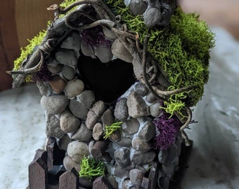 Mini Stone Cottage Birdhouse