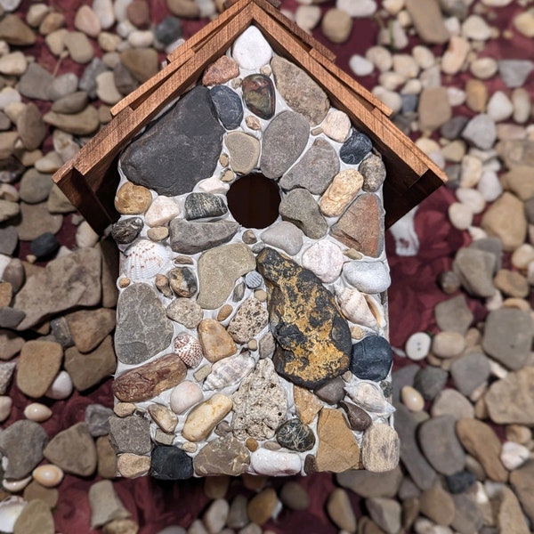 River Stone Cottage Birdhouse with Cleanout and hanging bracket