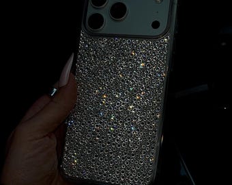 Swarovski Crystals iphone 17 Pro Max case. Crystallized iphone case