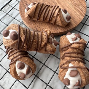 Peanut Butter Cannoli Dog Treats