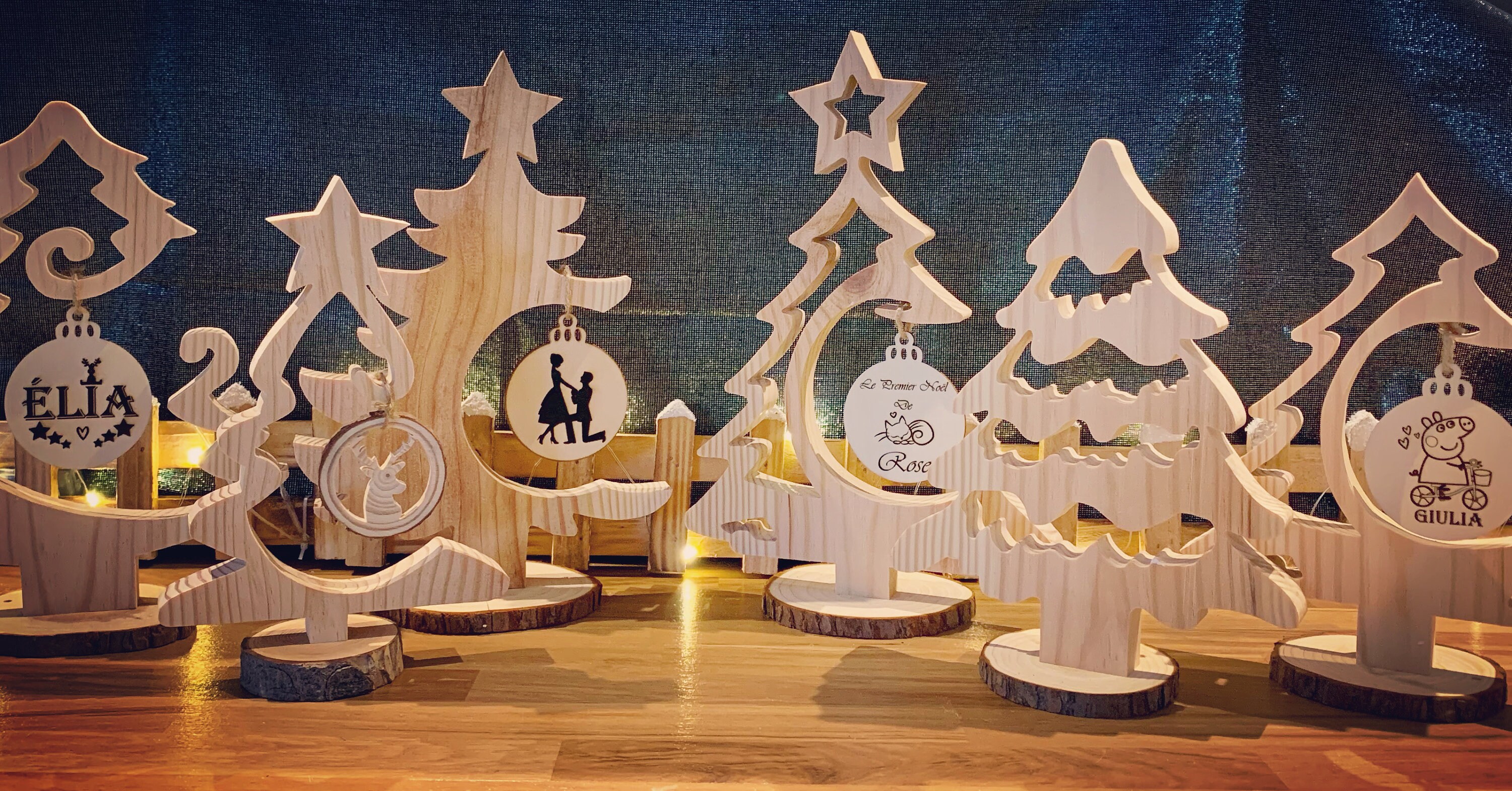 Sapins Décoratifs avec Boules Personnalisables | Facultatif