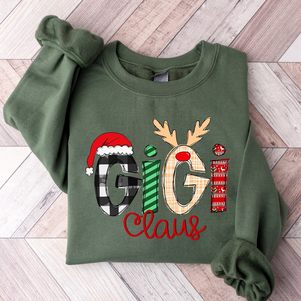 Christmas Sweatshirt Gigi Claus Sweatshirt,Gigi Claus Crewneck,Gigi Claus Hoodie,Grandma Sweater,Funny Christmas Sweatshirts,Christmas Gigi Gift,Grandma Gift Christmas Gift