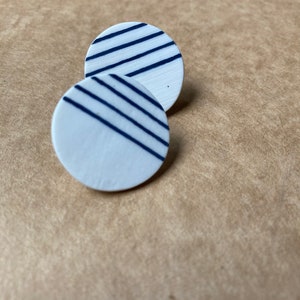 Earring. fleas marinières.