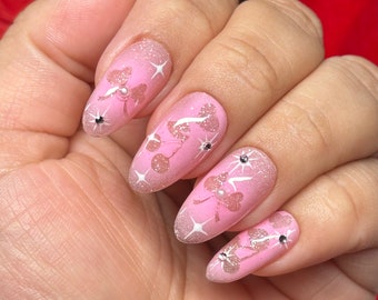 Pink cherry| flash reflect nude gel w/ pink cherry,bow + heart airbrush | apres gel x press ons | Valentines day Winter| med round