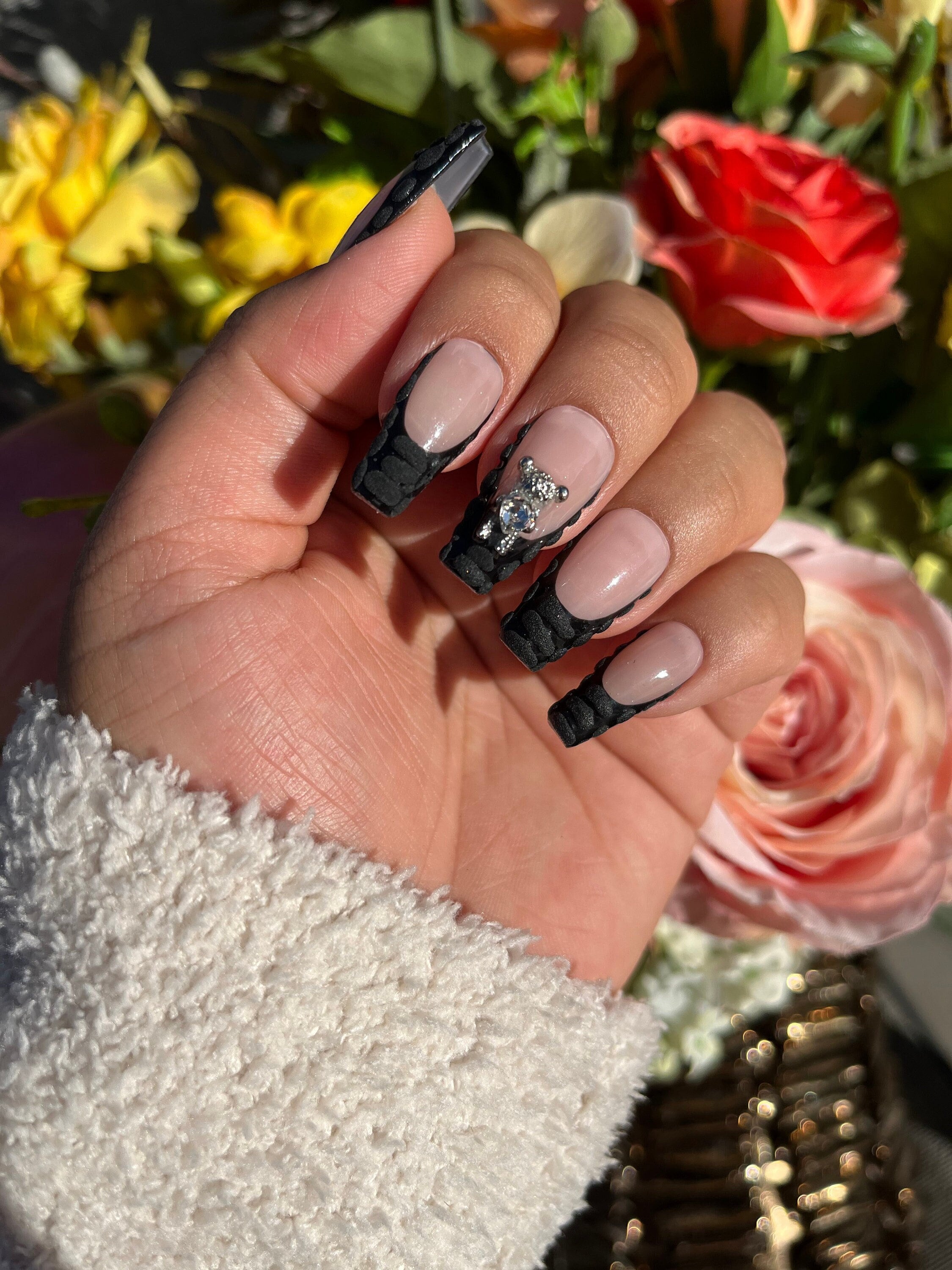 3D Black Croc French Tips With Rhinestone Heart Toting Silver - Etsy 3d-black-croc-french-tips-with-rhinestone-heart-toting-silver-etsy