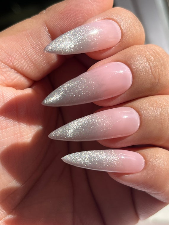 twinkle eye Acrylic Christmas Earrings Red Christmas Hat Earrings Beer Party Earrings Christmas Jewelry For Women Holiday Earrings　並行輸入品 A Twinkle In Her Eye - Lily \u0026 Fox