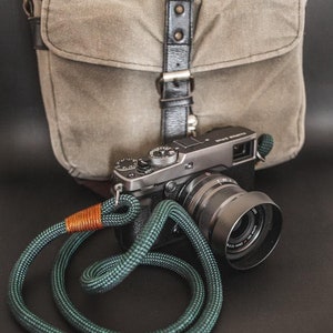 Checkered Dark Green/Black Camera Strap